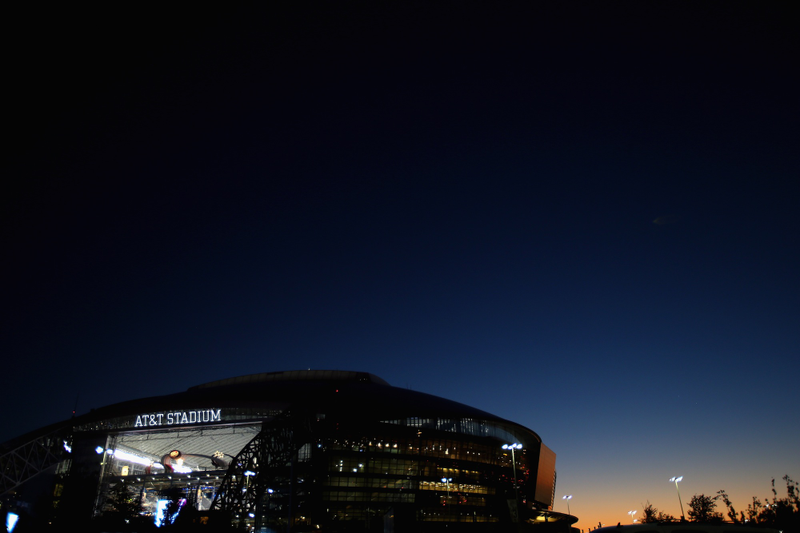 Illustration for article titled Sunset At JerryWorld